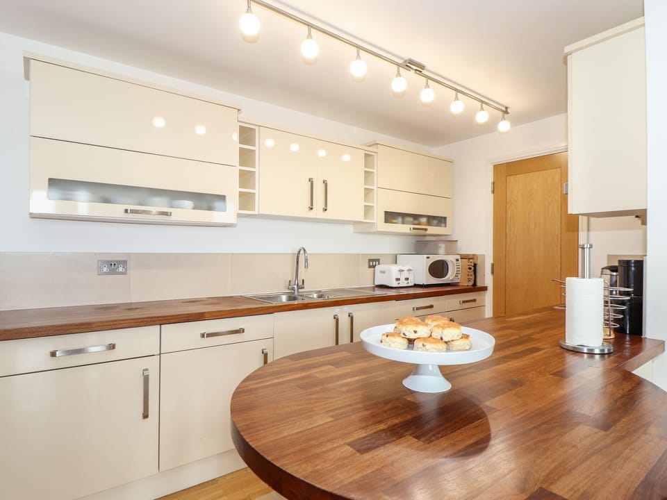 Cottage | Interior