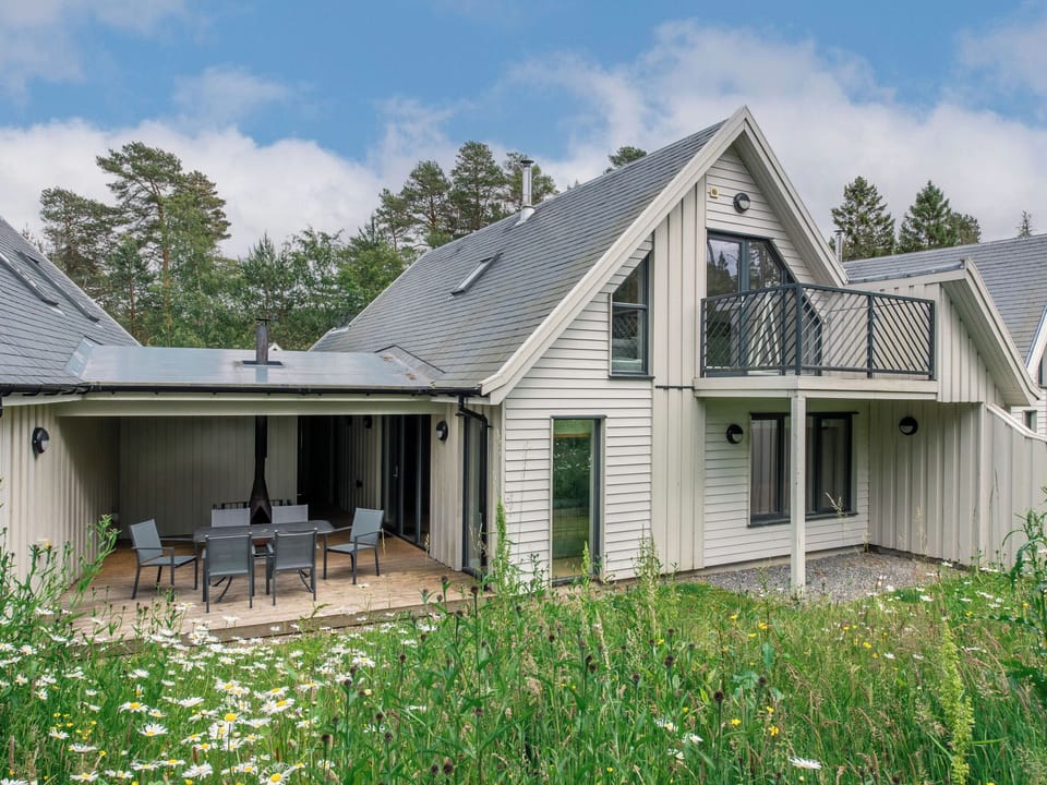 Cottage | Interior