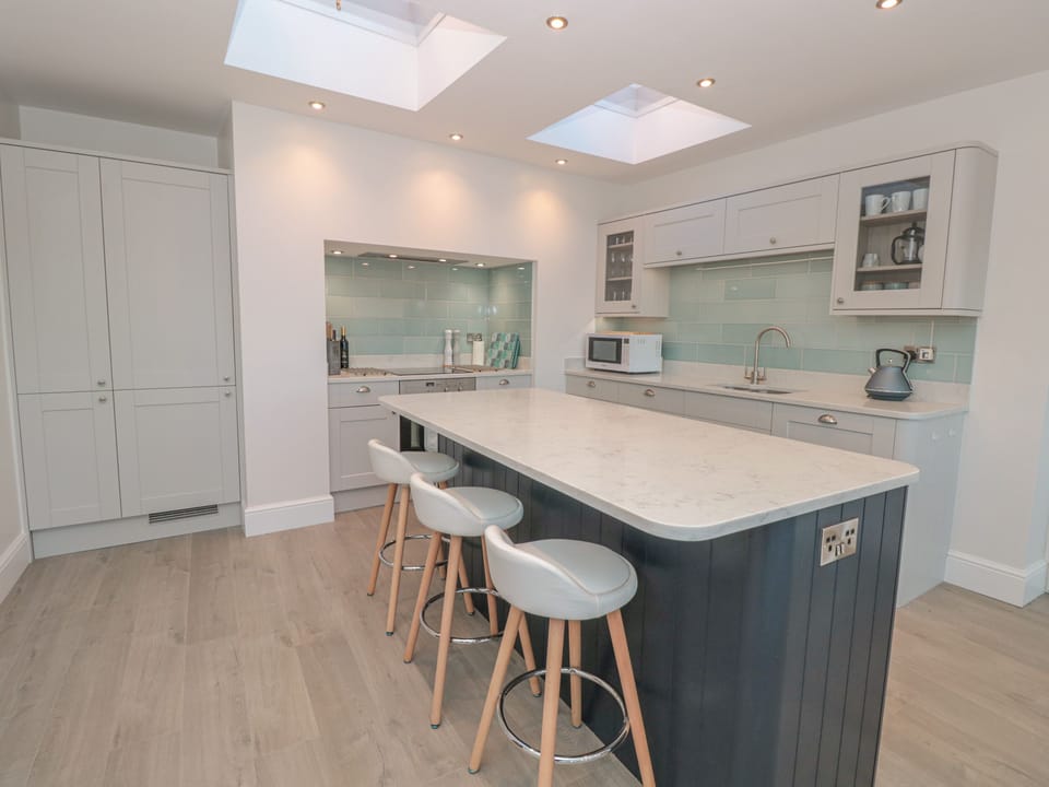 Cottage | Interior