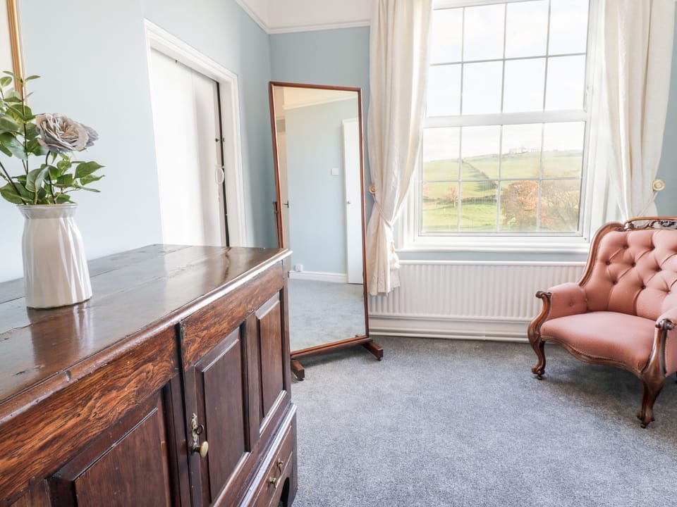 Cottage | 11 bedrooms, individually decorated, individually furnished, free WiFi