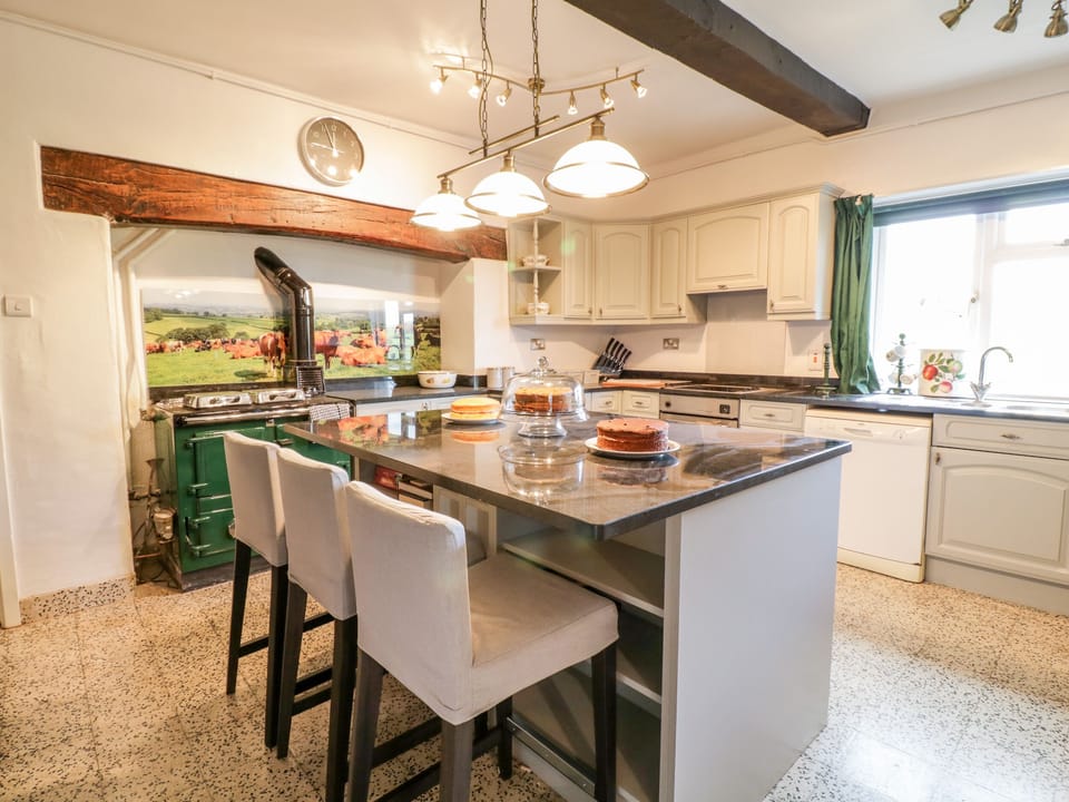 Cottage | Interior