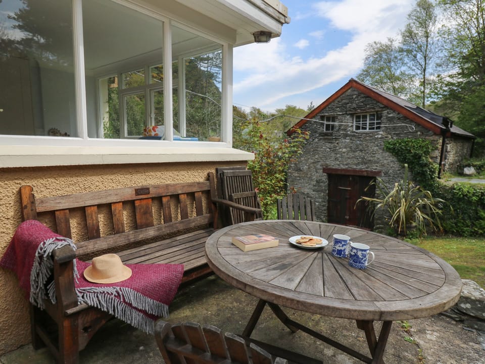 Cottage | Outdoor dining