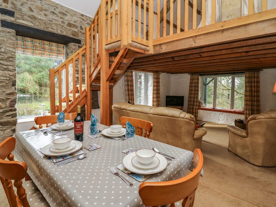Cottage | Interior