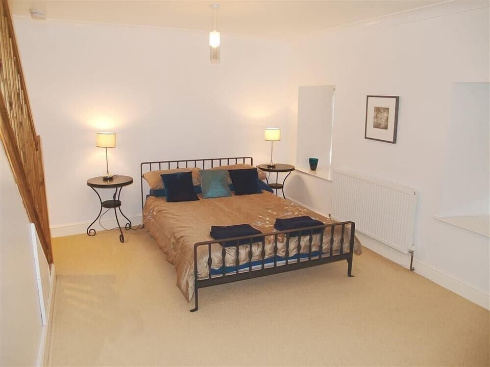 Cottage | 2 bedrooms, individually decorated, individually furnished, free WiFi
