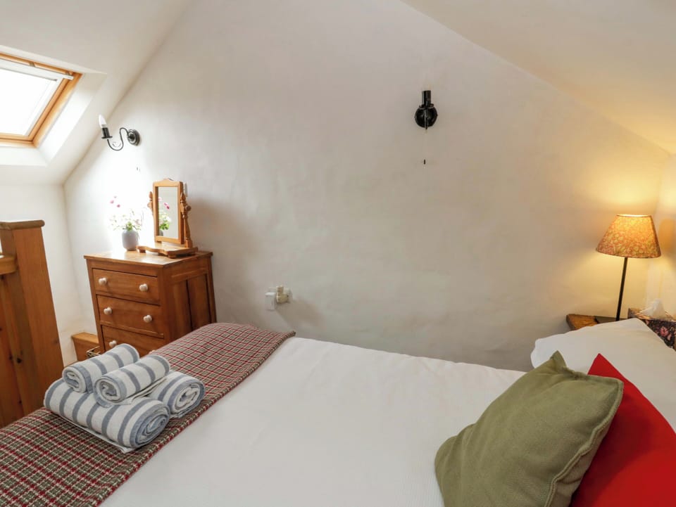 Cottage | 1 bedroom, individually decorated, individually furnished, free WiFi