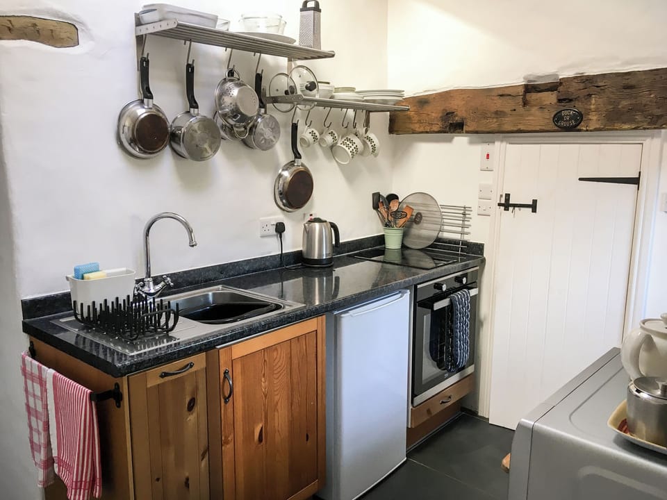 Cottage | Interior