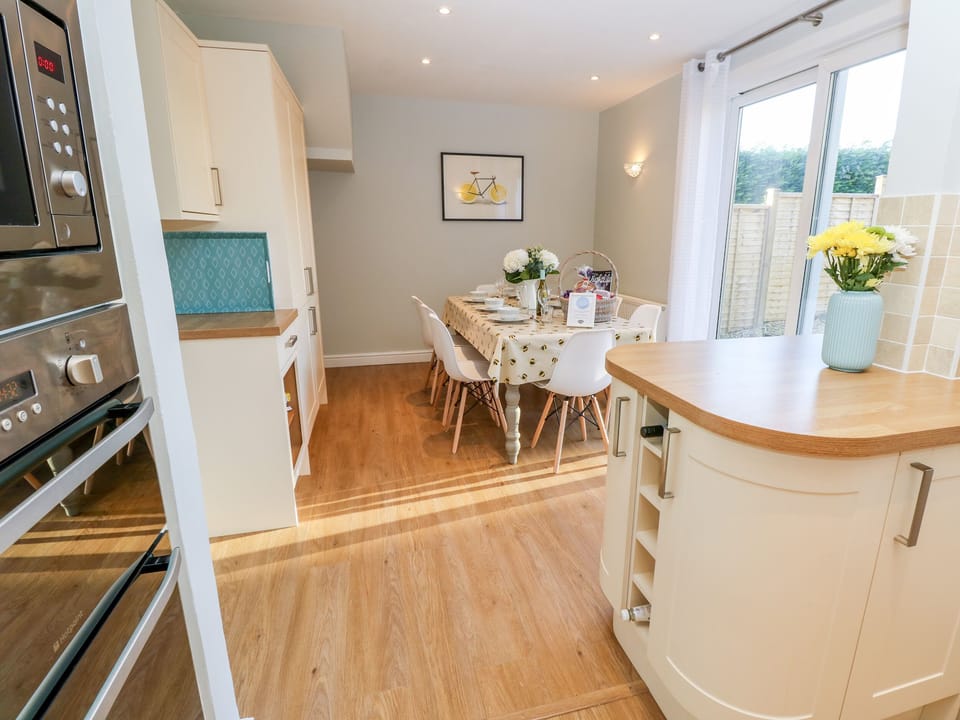 Cottage | Interior