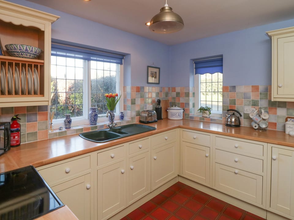 Cottage | Interior