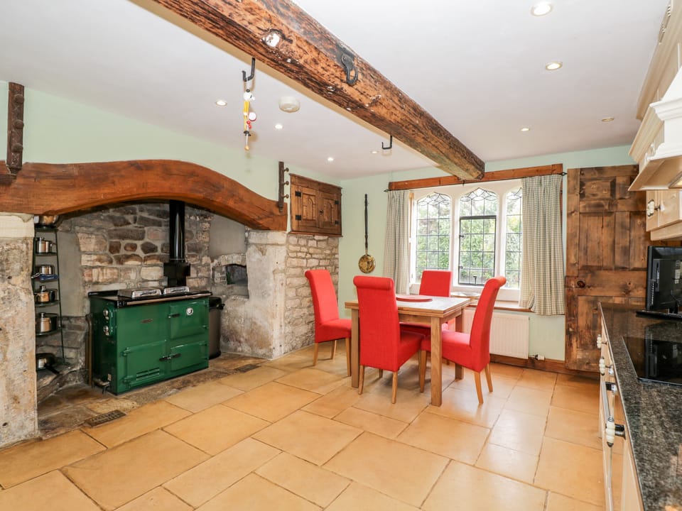 Cottage | Interior