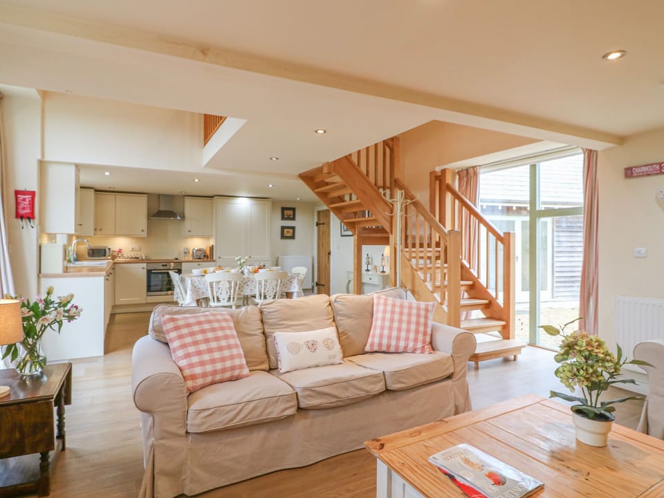 Cottage | Living room | Fireplace