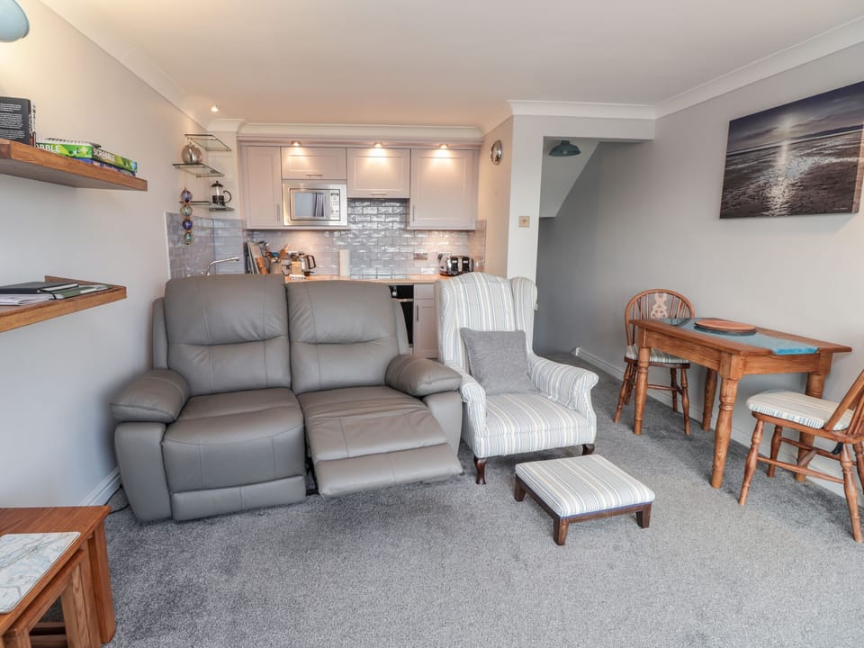 Cottage | Interior