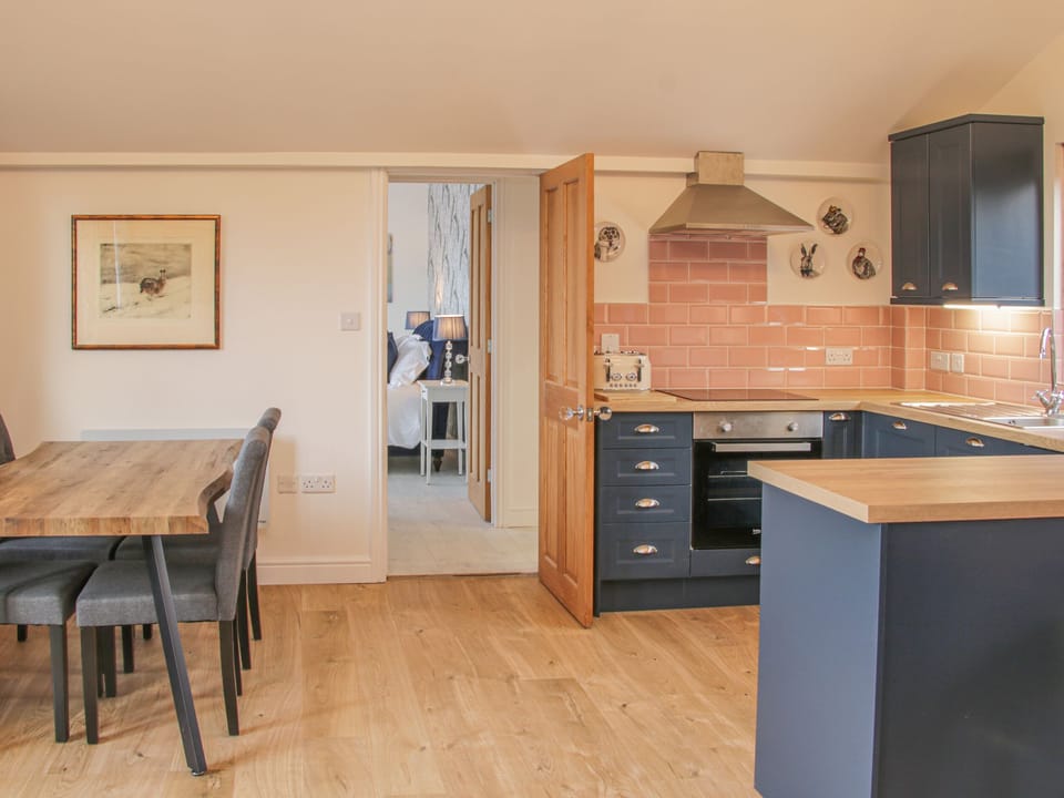 Cottage | Private kitchen | Fridge, microwave, dishwasher, electric kettle