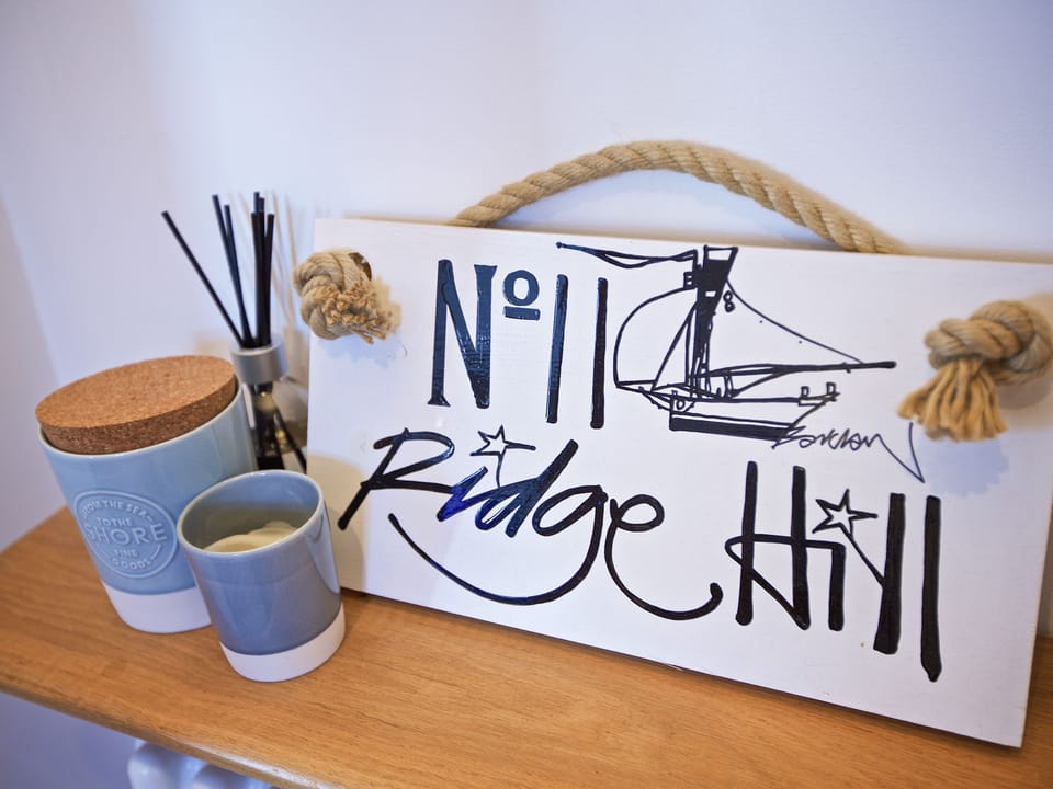Cottage | Interior