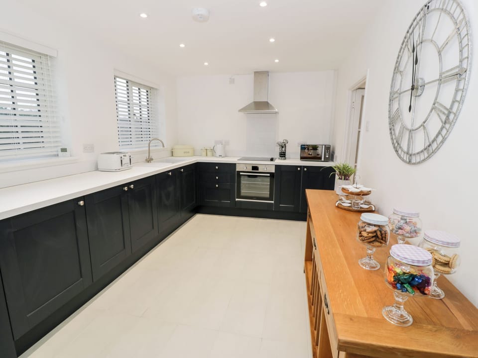 Cottage | Interior