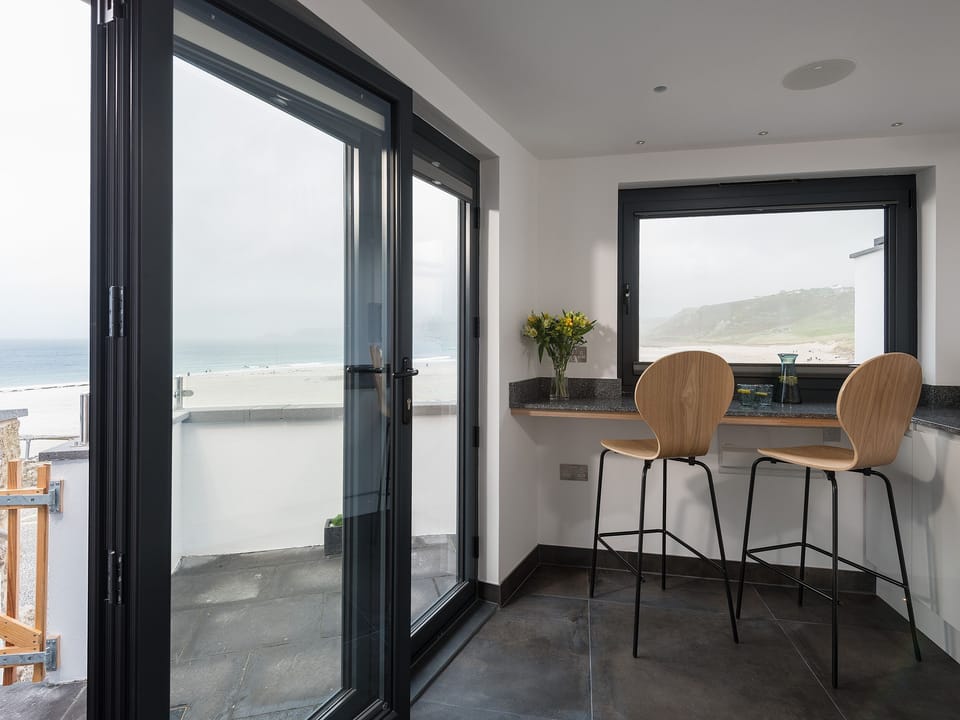 Cottage | Balcony