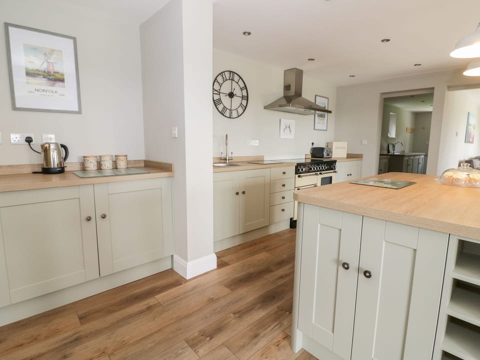 Cottage | Interior