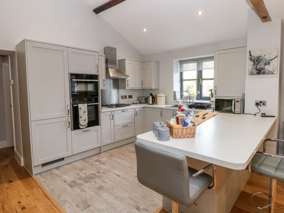 Cottage | Interior