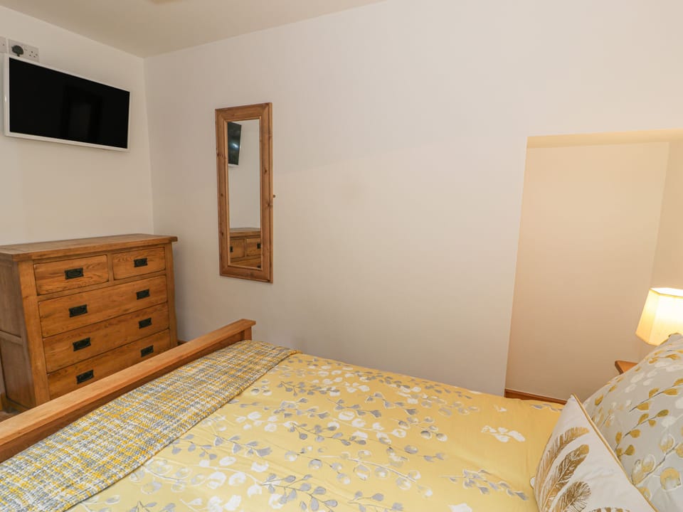 Cottage | 3 bedrooms, individually decorated, individually furnished, free WiFi