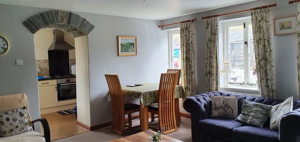 Cottage | Interior