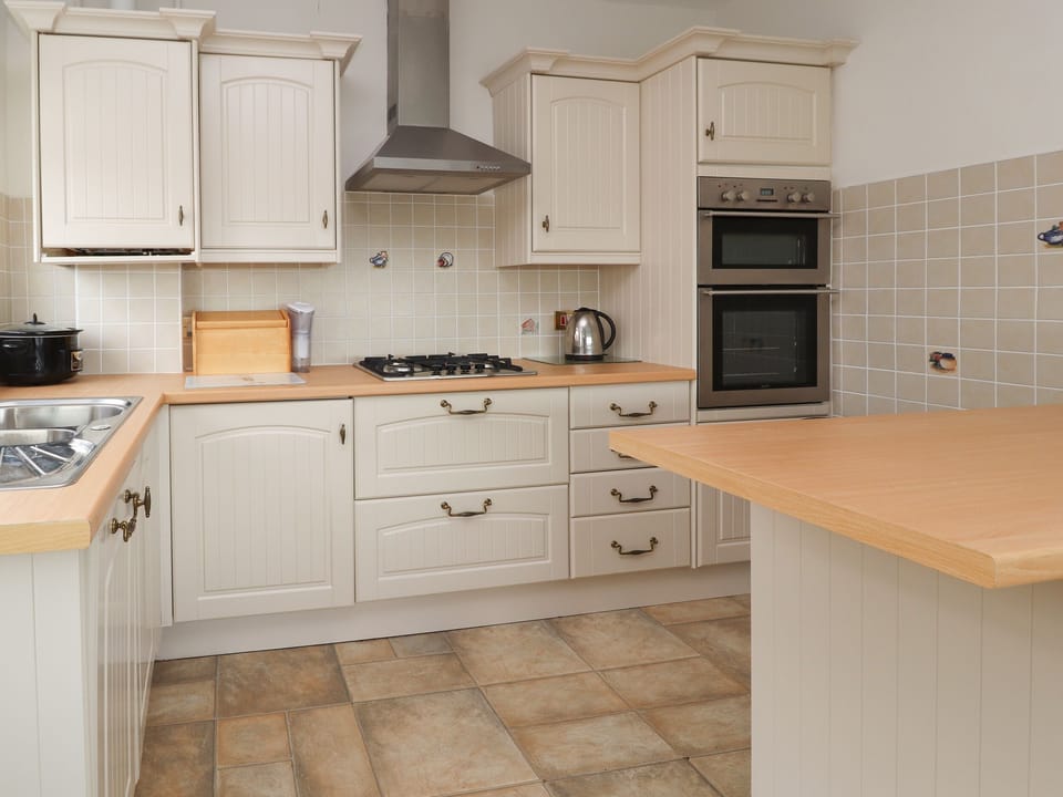 Cottage | Interior