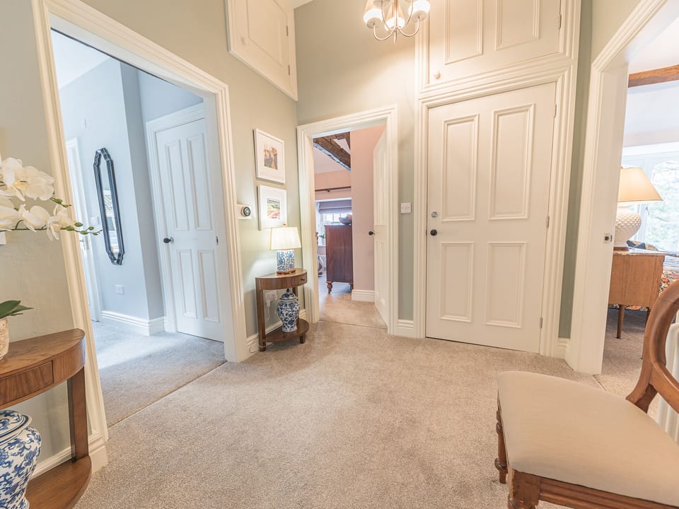 Cottage | Interior