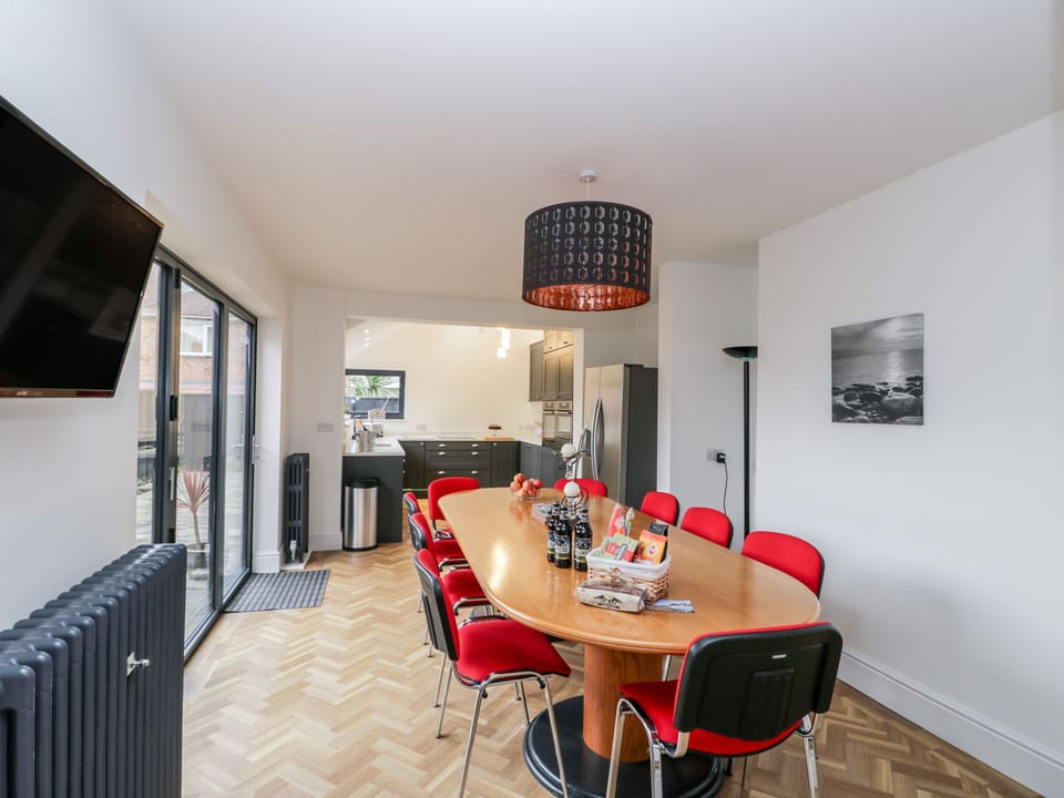 Cottage | Interior