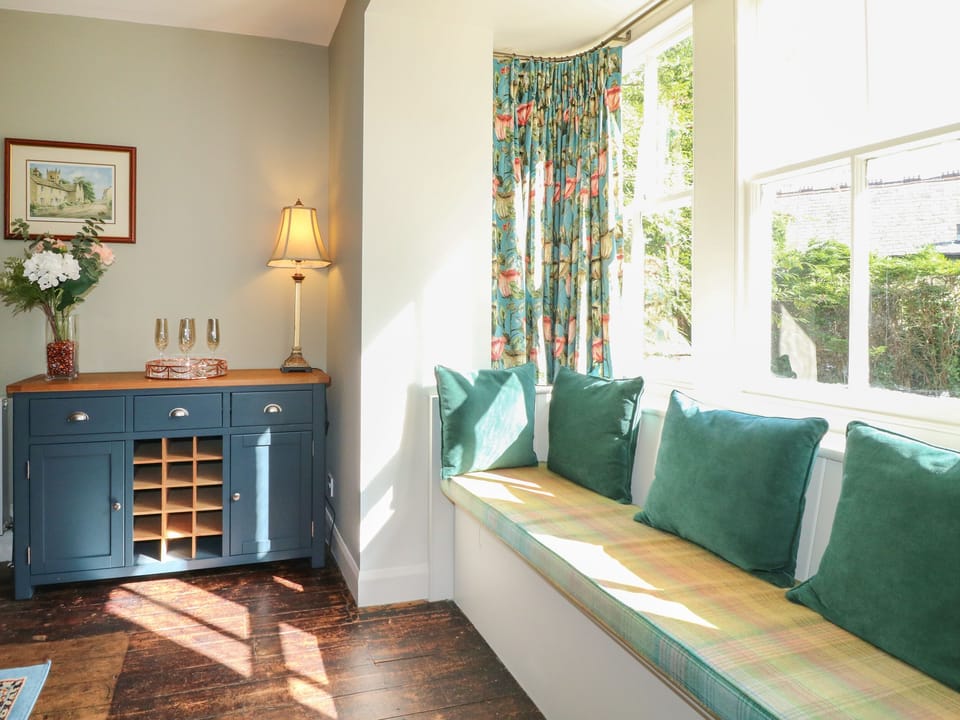 Cottage | Interior