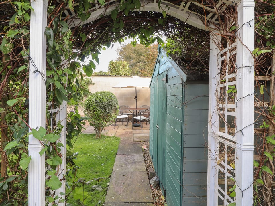 Cottage | Interior