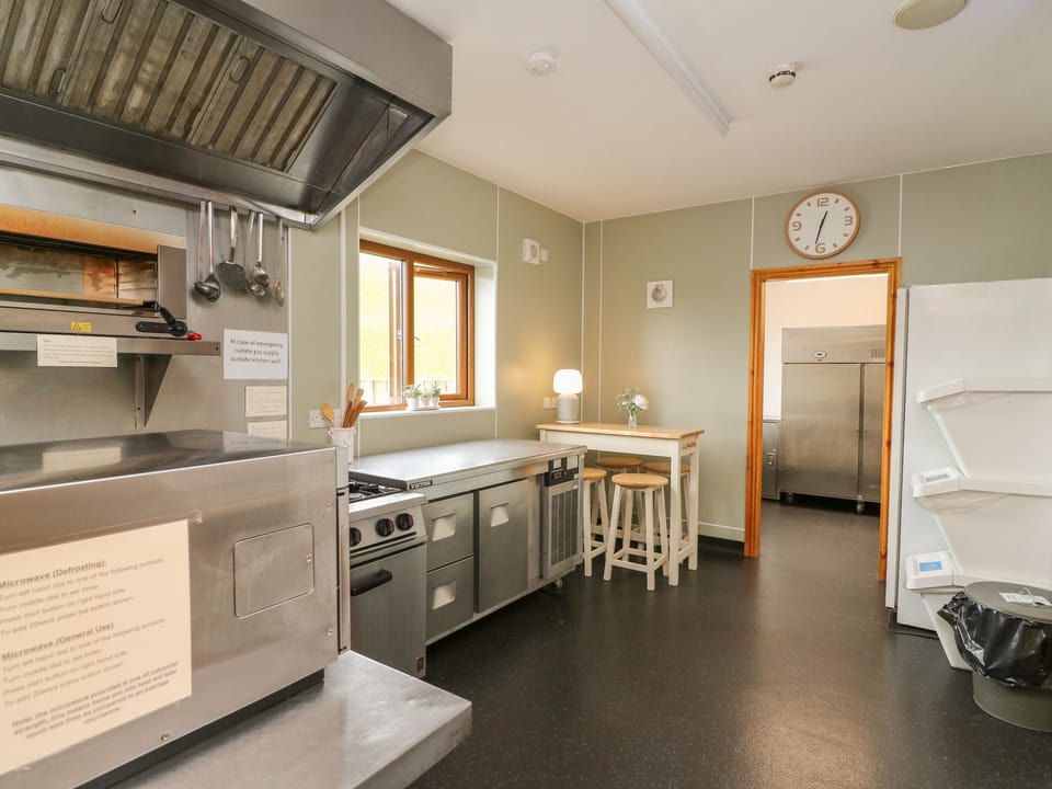 Cottage | 11 bedrooms, individually decorated, individually furnished