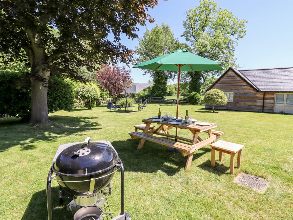Cottage | Property grounds
