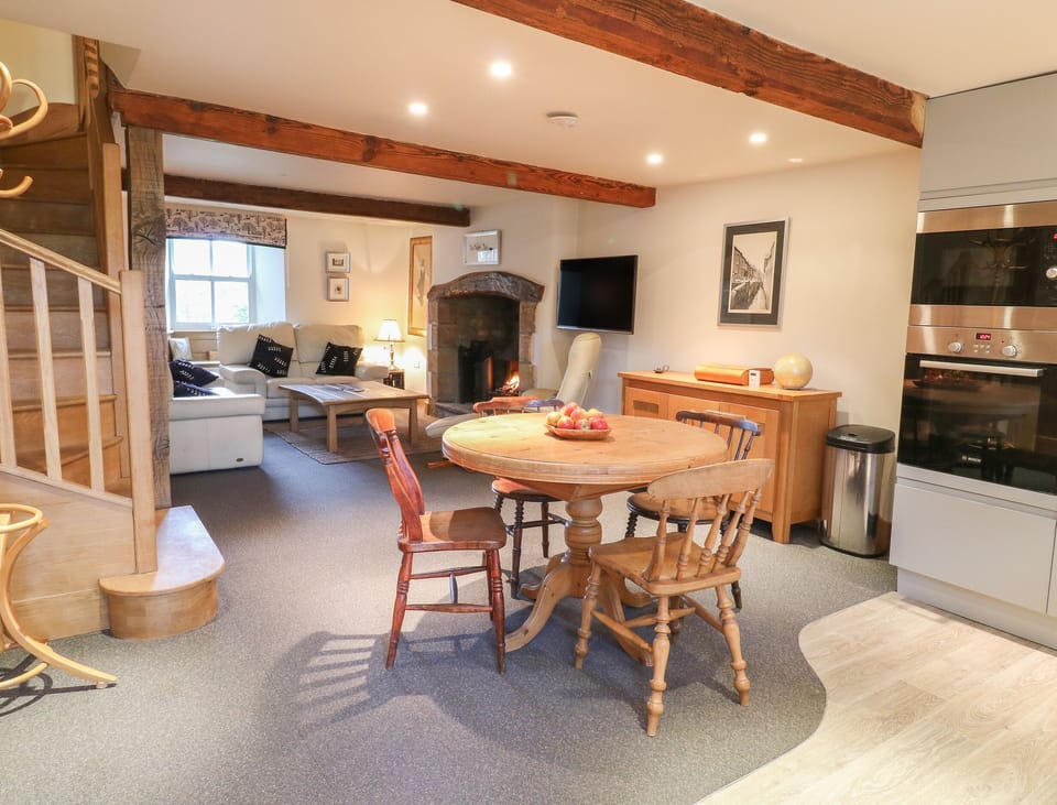 Cottage | Interior