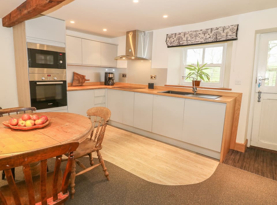 Cottage | Interior