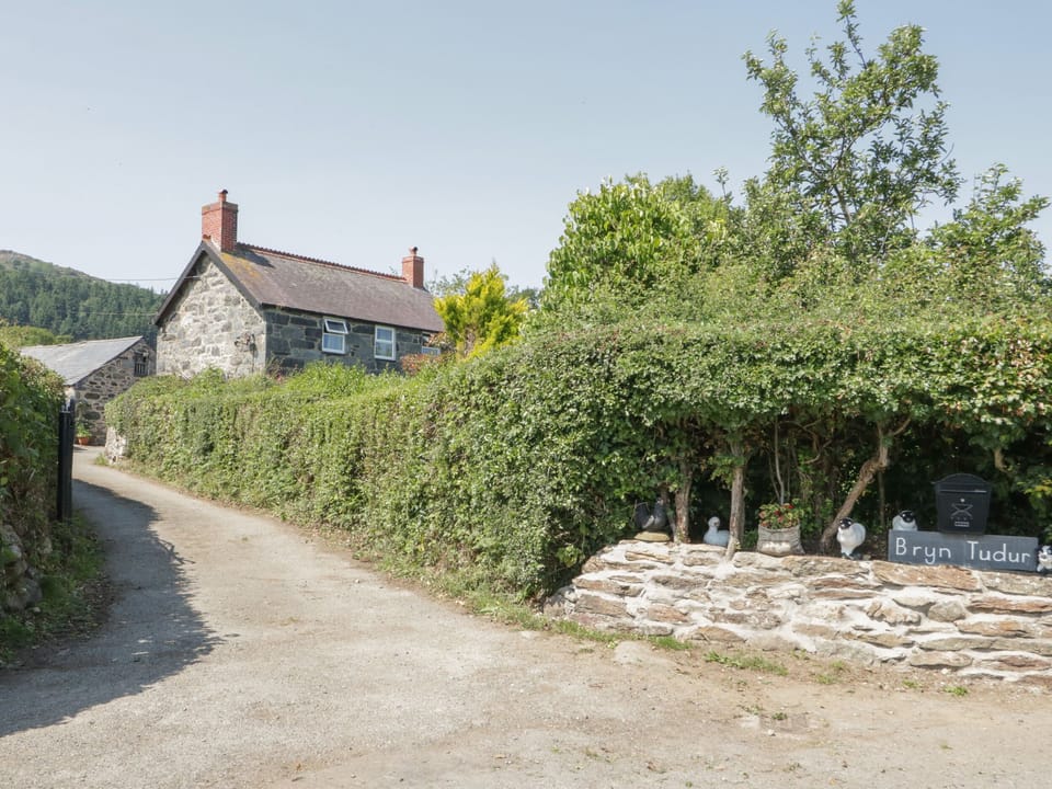 Cottage | Interior