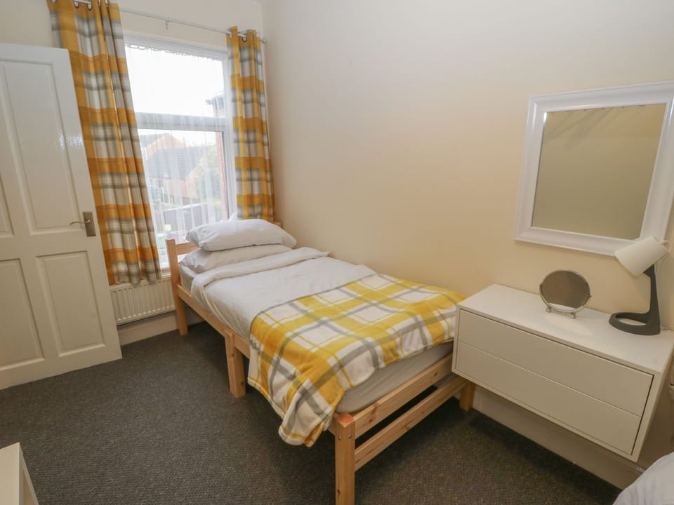 Cottage | 2 bedrooms, individually decorated, individually furnished, free WiFi