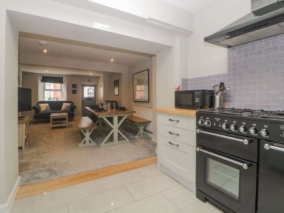 Cottage | Interior