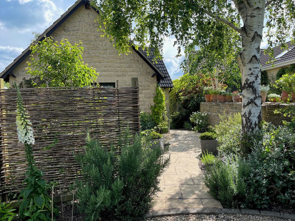 Cottage | Property grounds