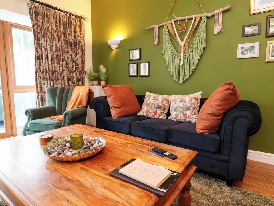 Cottage | Living area