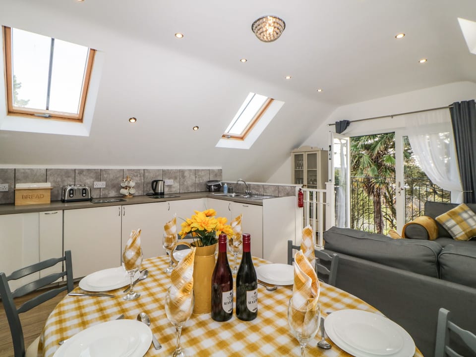 Cottage | Interior