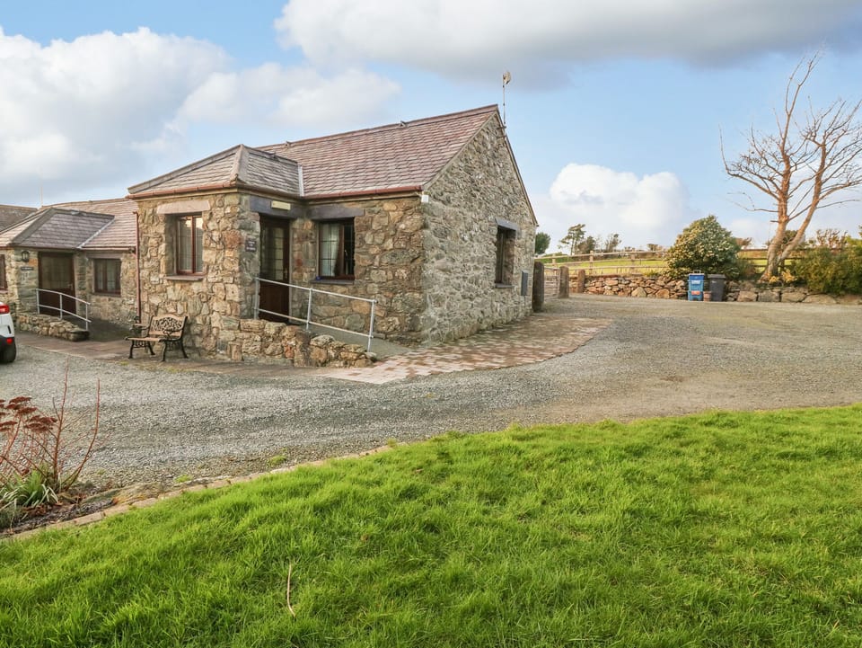 Cottage | Exterior