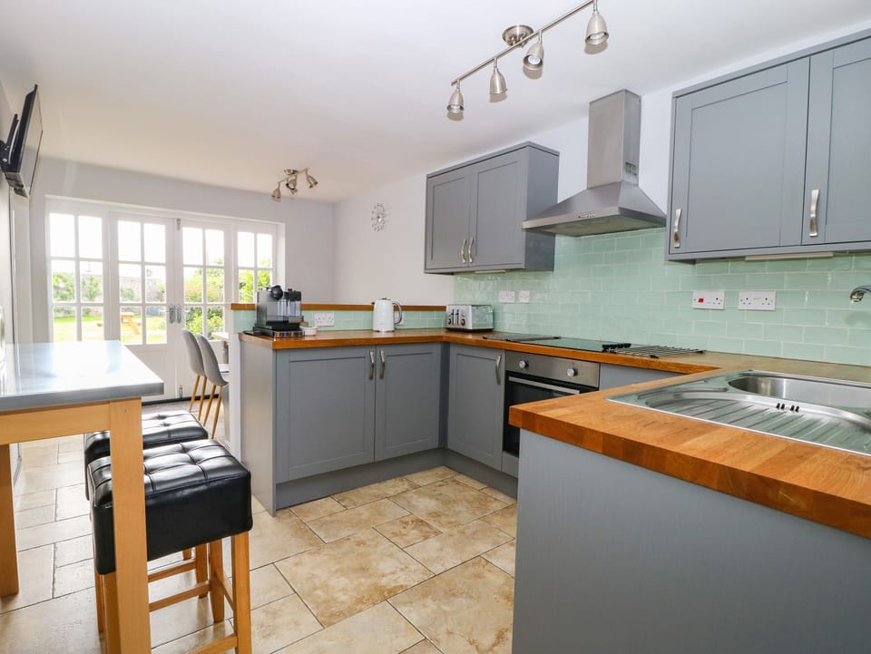 Cottage | Interior