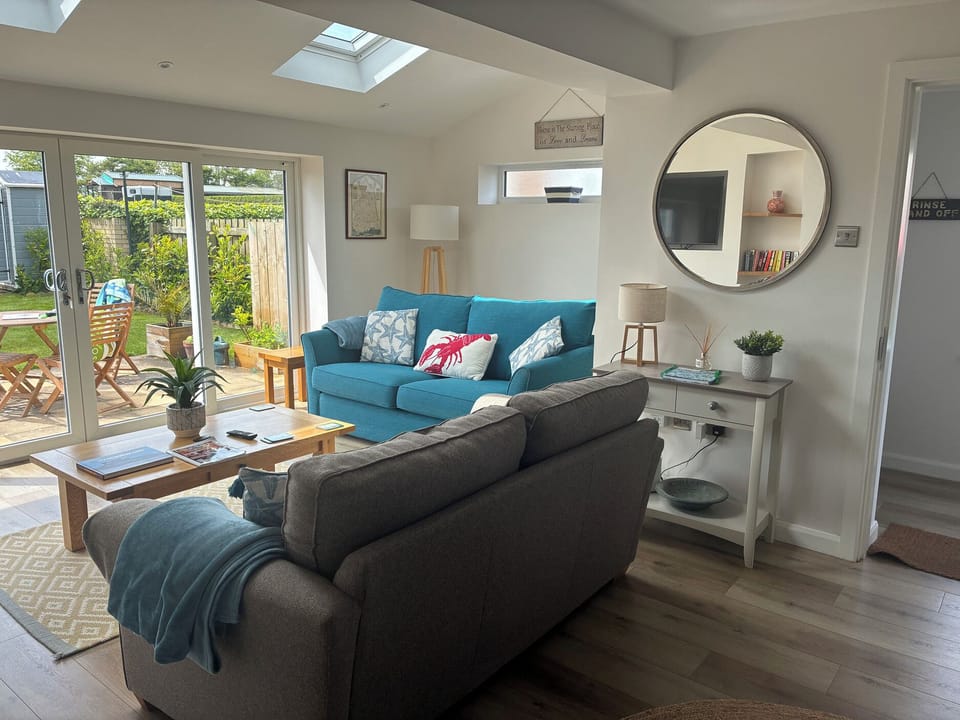 Cottage | Living area