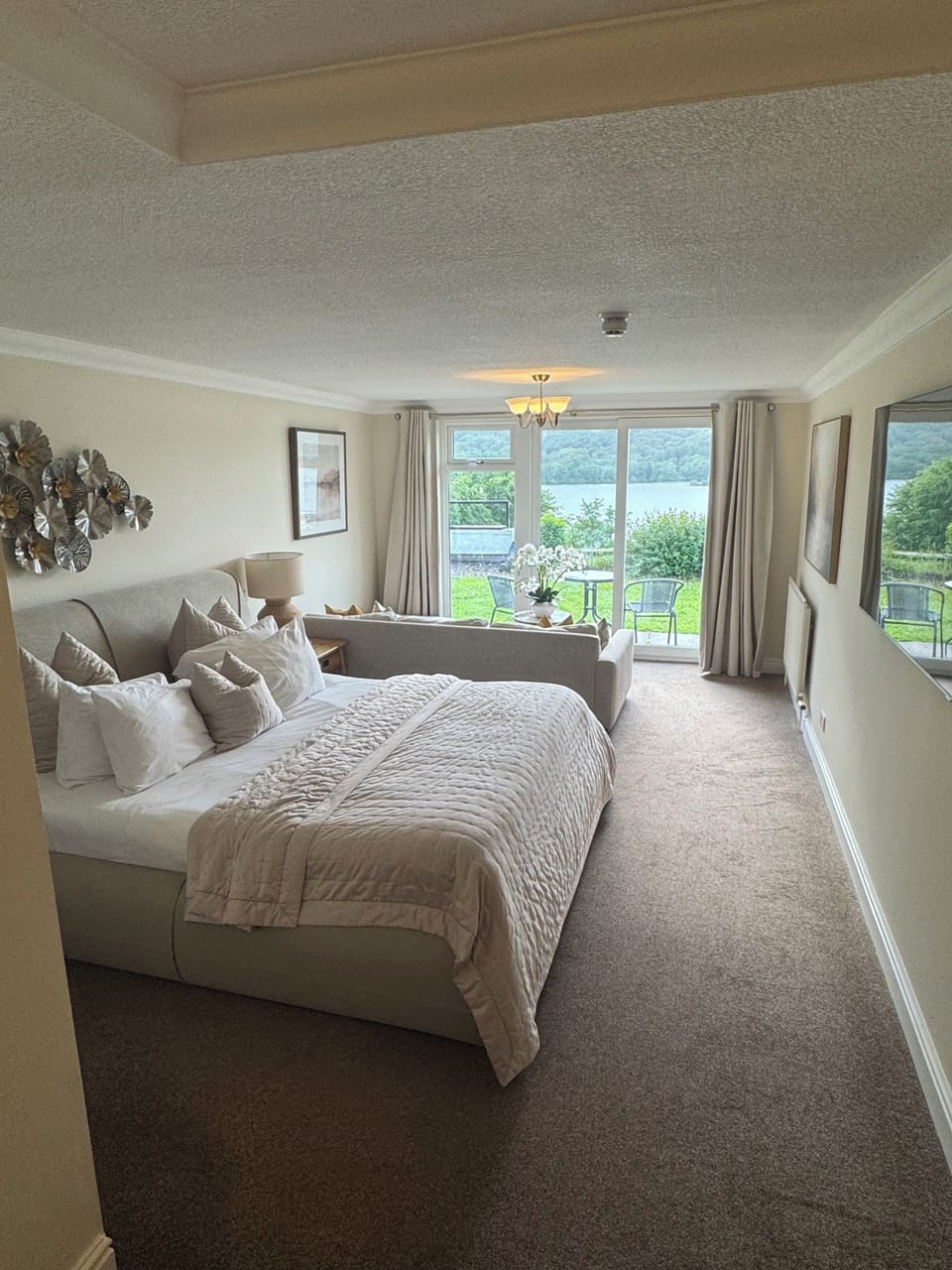 Superior Double Room with view | Iron/ironing board, bed sheets