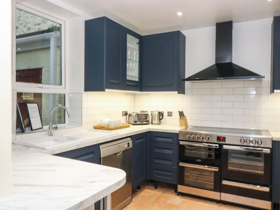 Fridge, dishwasher, electric kettle, toaster