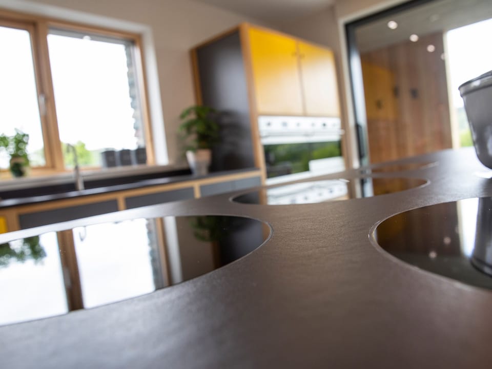 Cottage | Private kitchen | Fridge, dishwasher, cookware/dishes/utensils