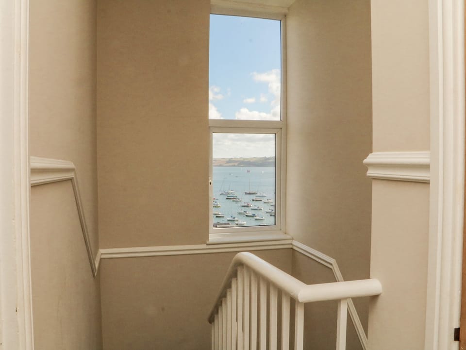 Cottage | 3 bedrooms, individually decorated, individually furnished