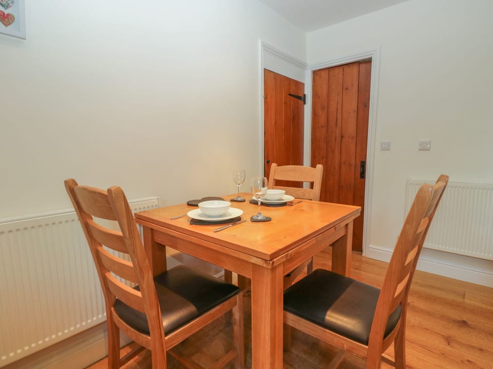 Cottage | Interior