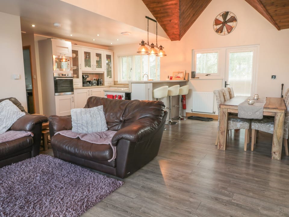 Cottage | Living room | TV