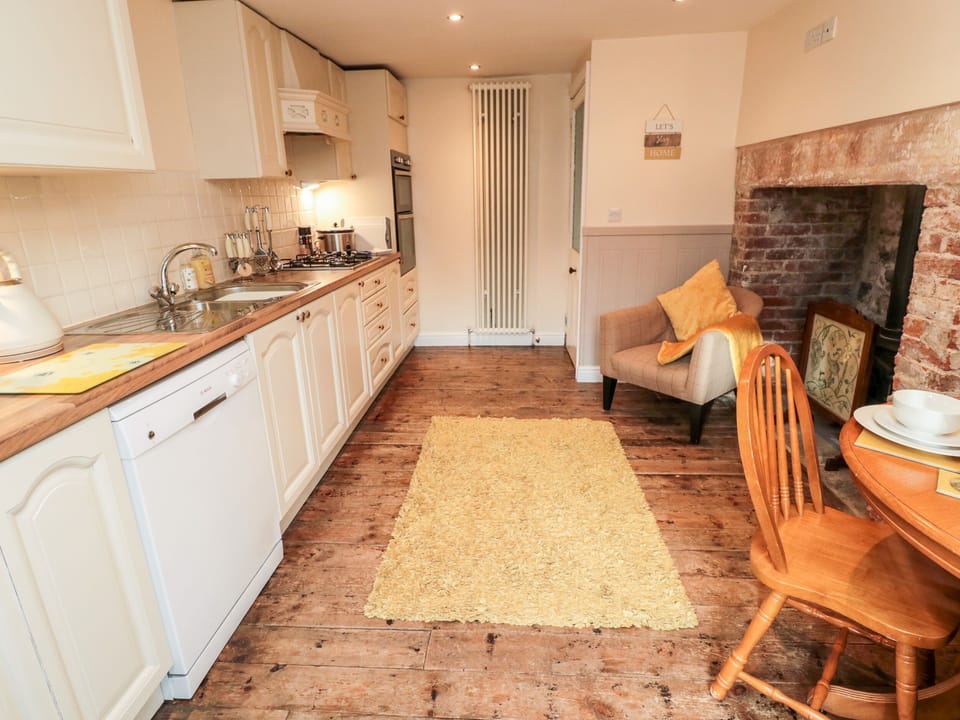 Cottage | Interior