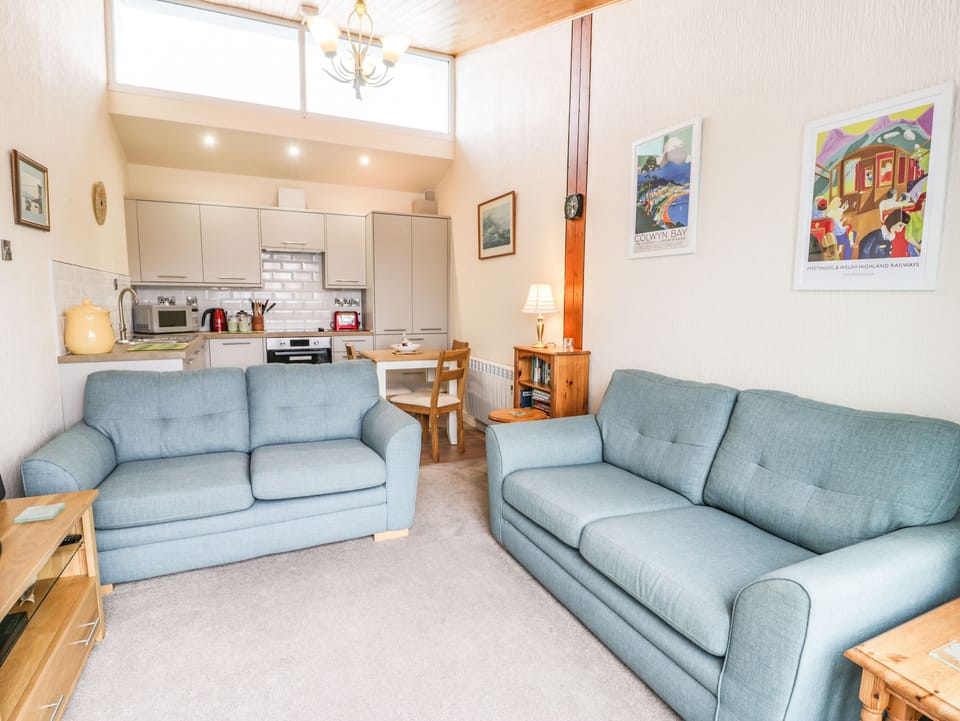 Cottage | Interior