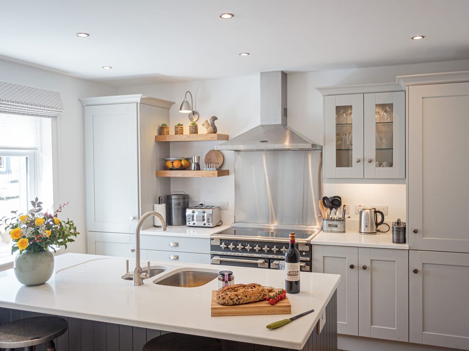 Cottage | Interior
